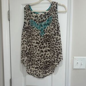 Chic Leopard Print Tank Top with Teal Details